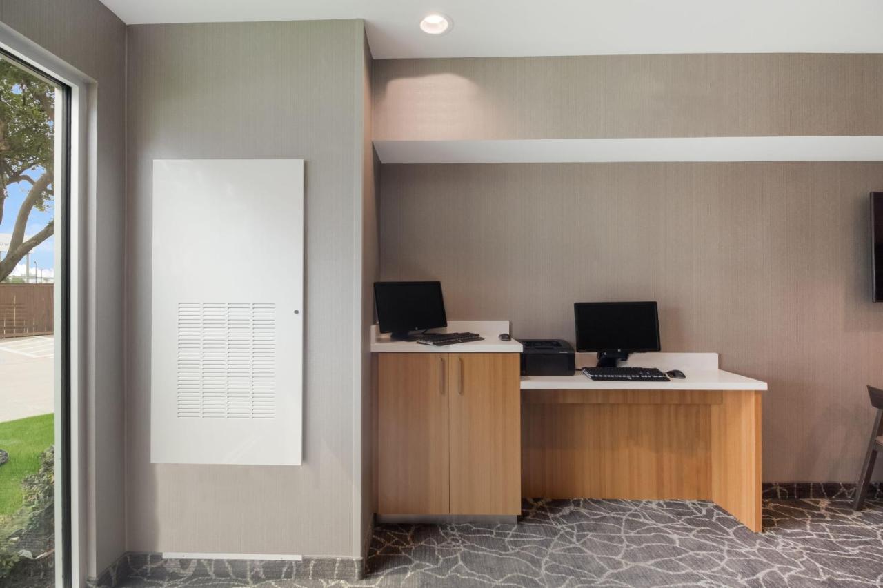 Springhill Suites By Marriott Dallas Nw Highway At Stemmons / I-35East Bagian luar foto