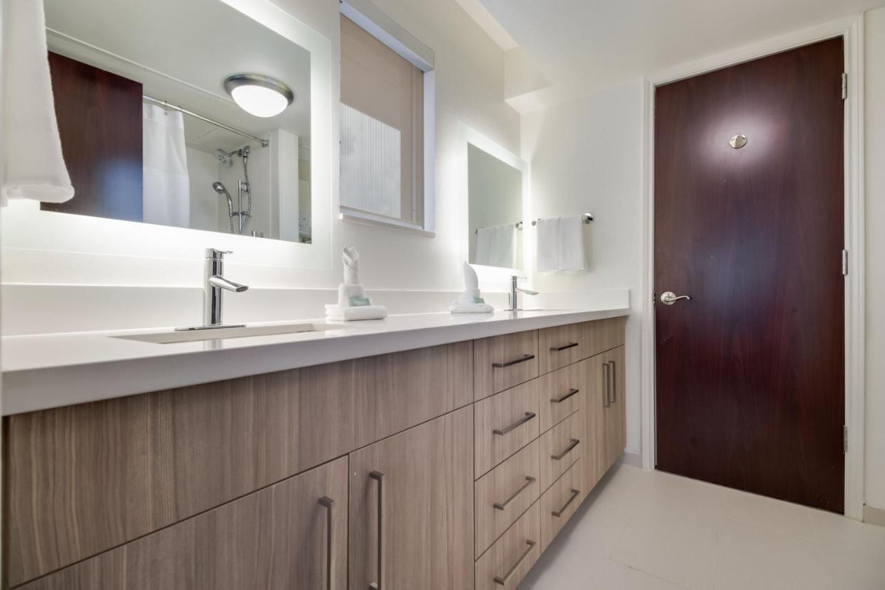 Springhill Suites By Marriott Dallas Nw Highway At Stemmons / I-35East Bagian luar foto